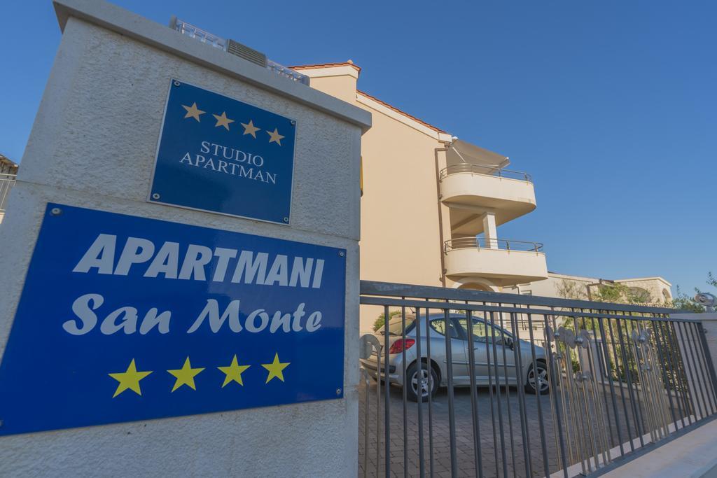 Apartments San Monte Podstrana Esterno foto